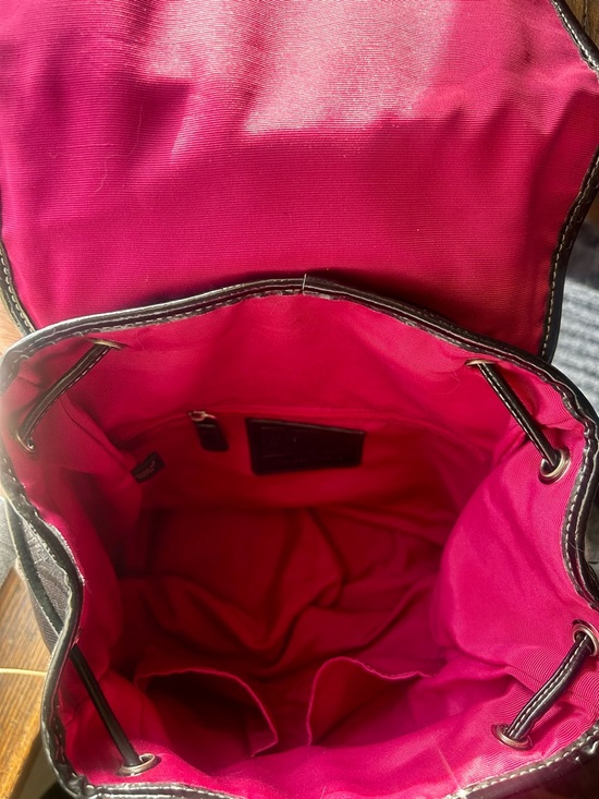 nike backpacks heavy duty Early 2000's Mesh Backpack its a statement piece Size:10